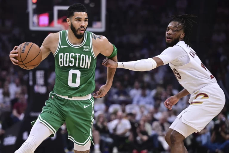 Tatum's 33 Lead Celtics to 109-102 Win Over Cavs, Seize 3-1 Series Lead