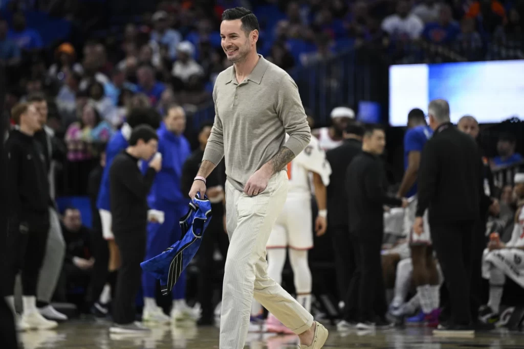 Lakers Hire JJ Redick on 4-Year Contract as Head Coachillustration
