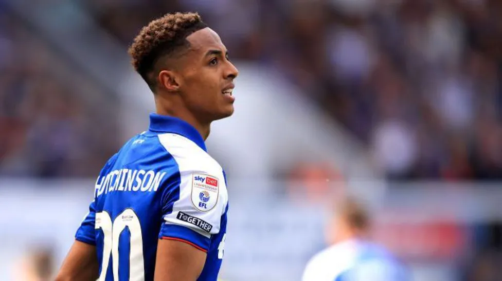 Ipswich Poised to Secure £20m Deal for Chelsea Winger Omari Hutchinsonillustration