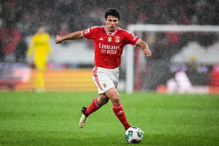 PSG Sign Benfica Midfielder Neves in £50m Deal