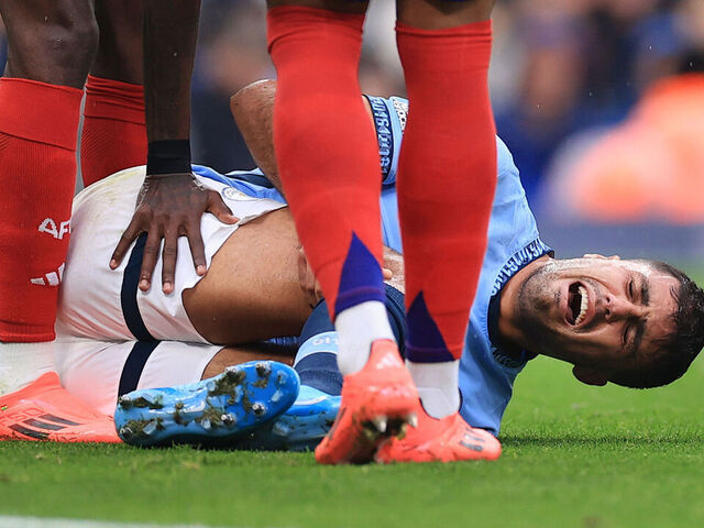 Man City Midfielder Rodri May Miss Season Due to ACL Injuryillustration